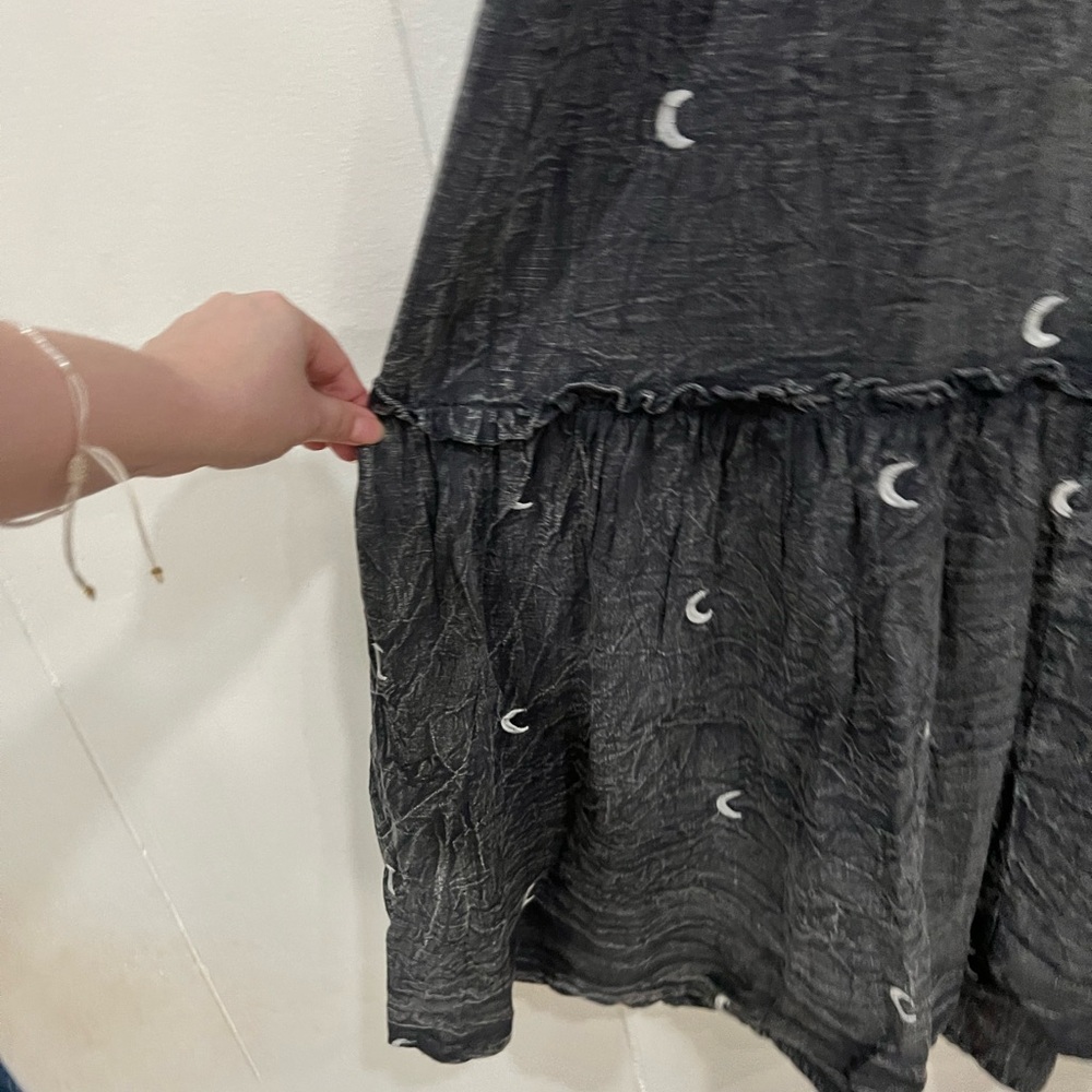 NEW EARTHBOUND Light Gray Embroidered Crescent Smocked Maxi Dress Size: Small - Picture 8 of 15